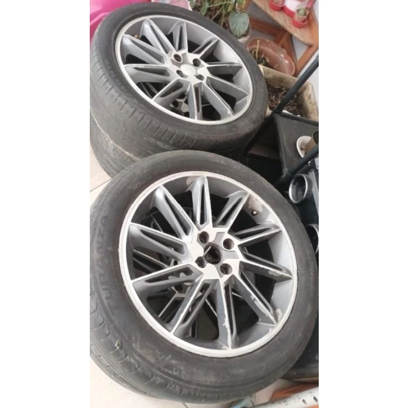 Rodas aro 18 quatro furos